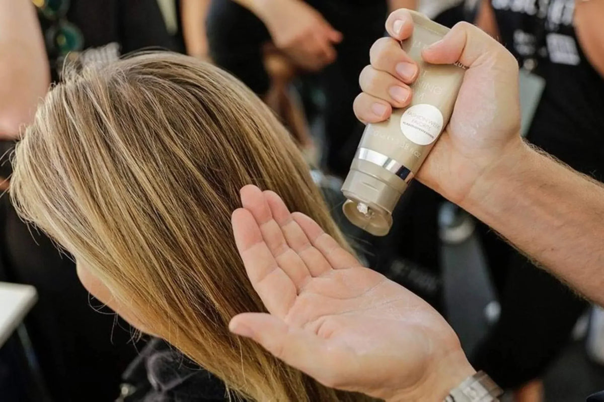 4 conseils d'expert pour coiffer ses cheveux courts avec du gel