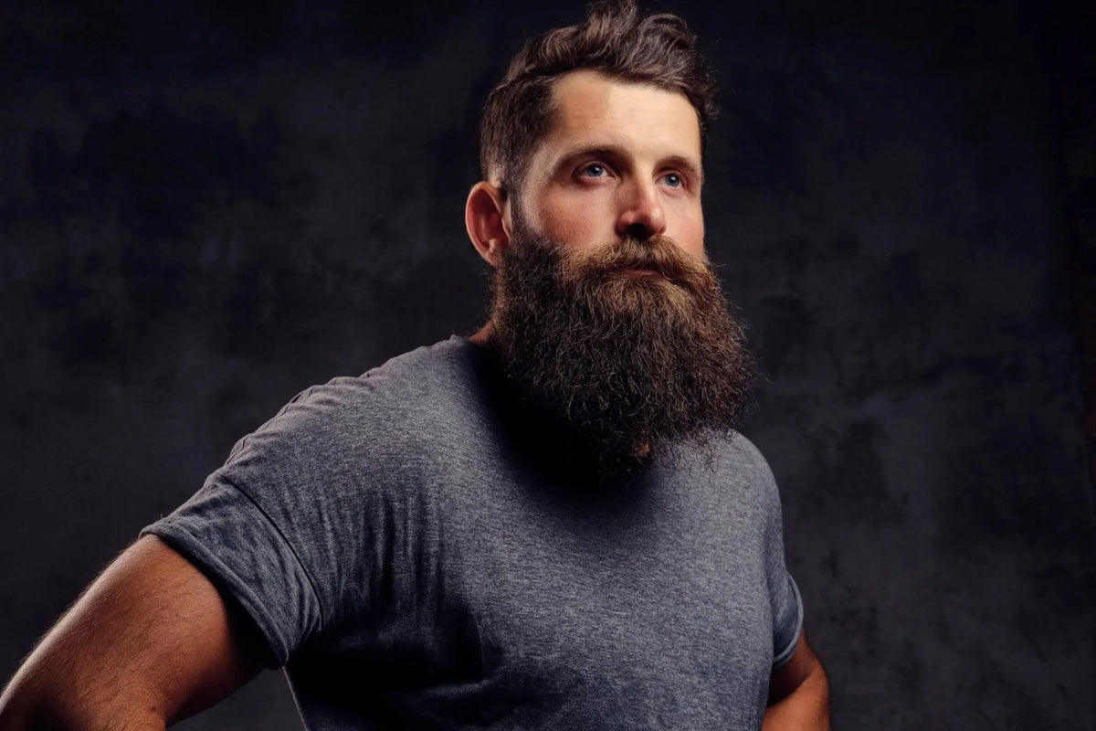 Barbe qui frise : nos conseils d'entretien