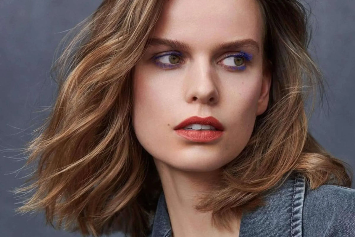 Coupe de cheveux mi-longs : nos astuces pour l'entretenir