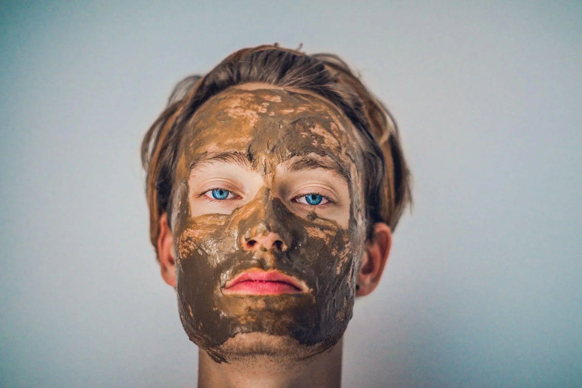 Gommage ou peeling enzymatique : un soin pour faire peau neuve