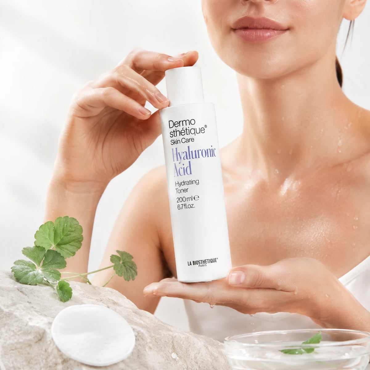 Tonique apaisant - Dermosthétique Hyaluronic Acid Hydrating Toner