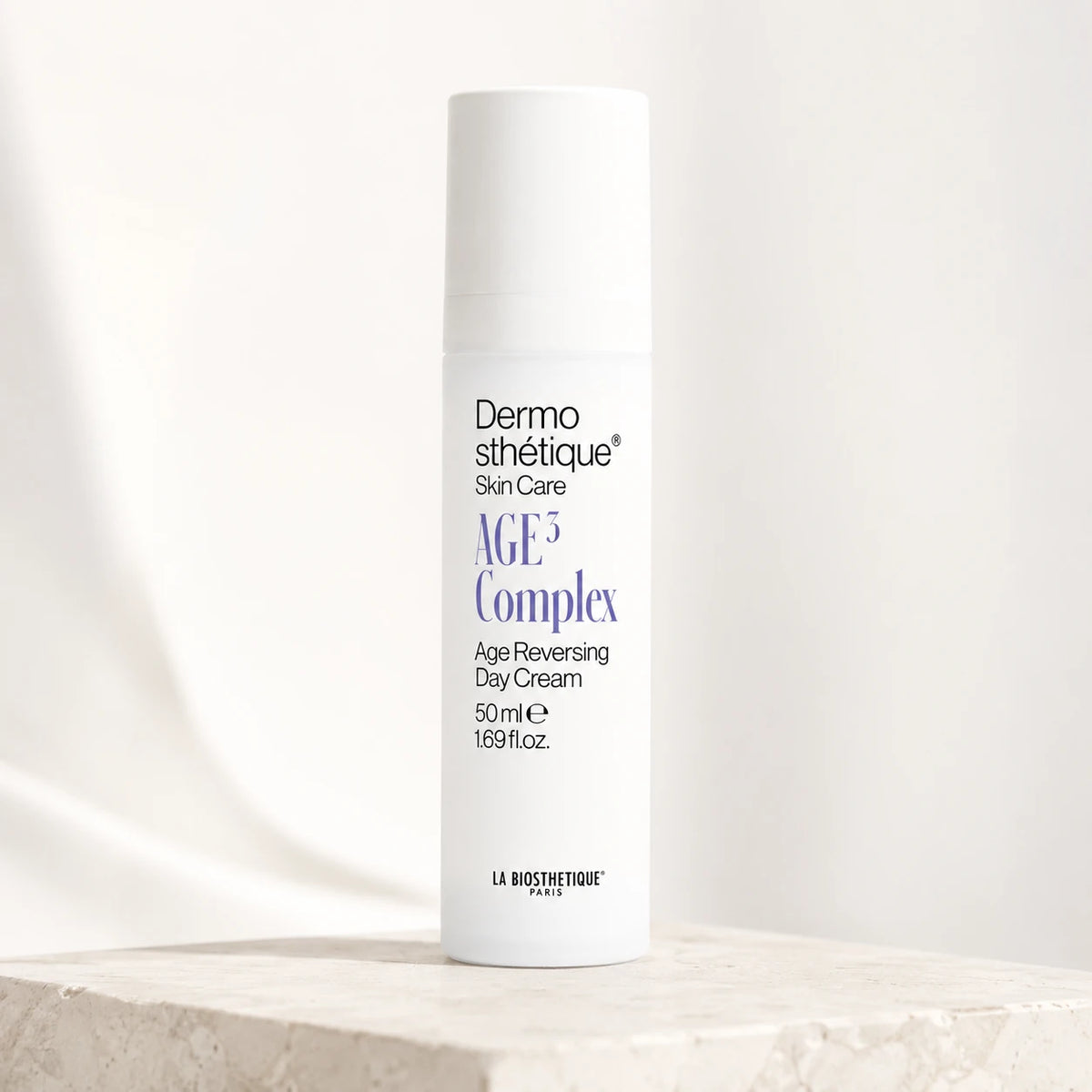 Crème raffermissante anti-âge - Dermosthétique Age Reversing Day Cream